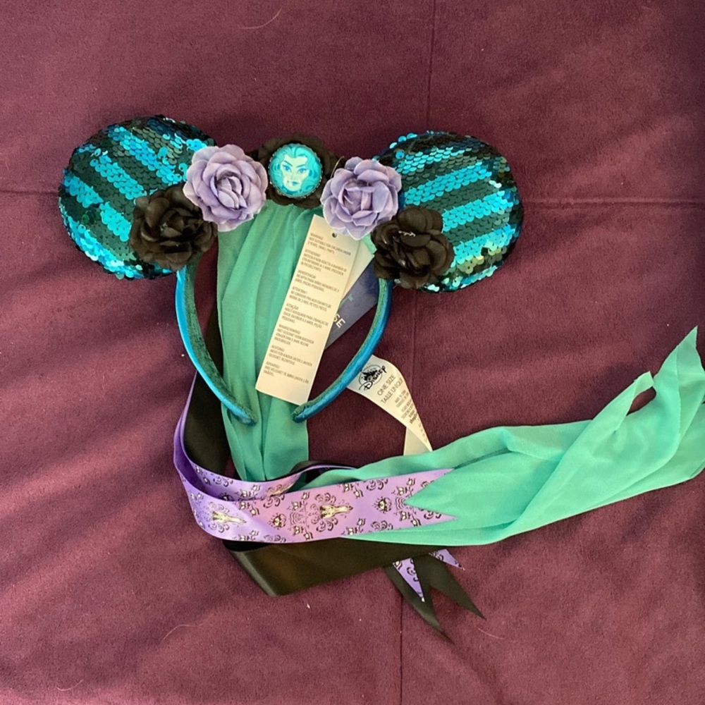 Minnie Mouse Main Attraction Ears